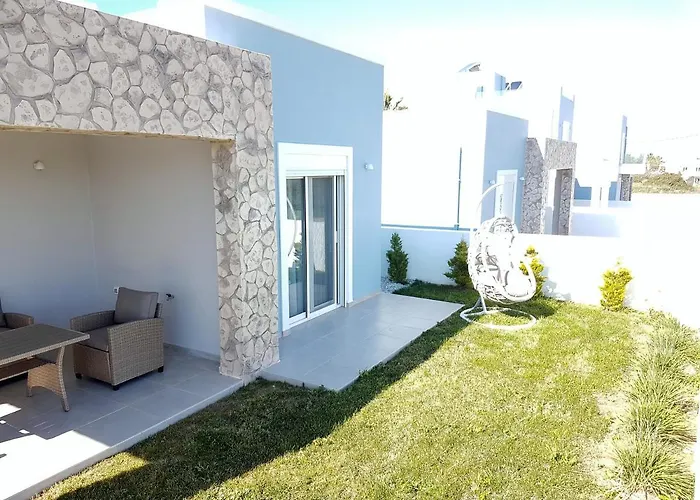 Tamaris Homes 마스티차리